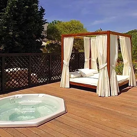 Villa Olhos De Agua Sleeps 8 Pool Air Con Wifi *