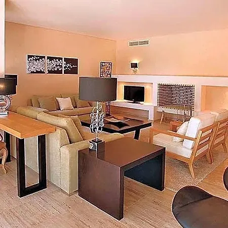 Olhos De Agua Sleeps 8 Pool Air Con Wifi Villa