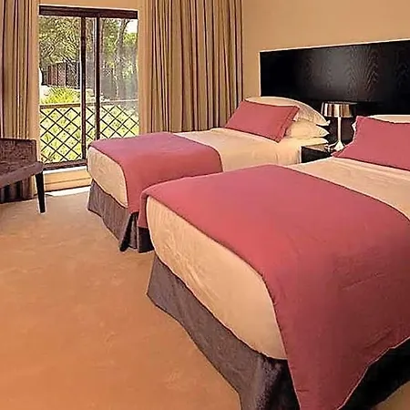 Vila Olhos De Agua Sleeps 8 Pool Air Con Wifi
